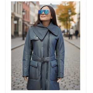 Burberry Coat Has new zipper😍💕⭐️New Condition ❄️🎄